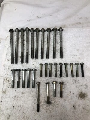 Honda CBR1000RR 2004-2005 CBR 1000RR 1000 caja pernos motor 04 05 Foto 1 de 4