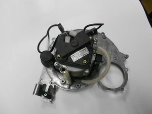 Weishaupt WL 5 Gebläsemotor ECK 02 / F-2/1 mit Dungs Druckdose LGW 3 A1 - Bild 1 von 4