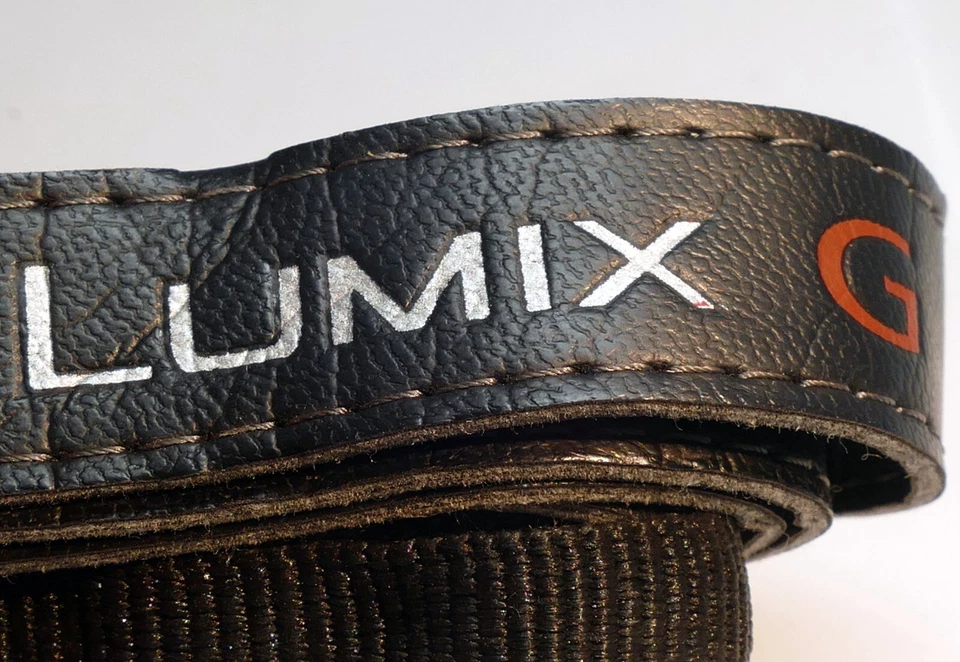 Correa de hombro para cámara Panasonic Lumix G de 2 cm de ancho de cuero negro - Original OEM Foto 1 de 4