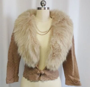 GORGEOUS NEW OLD STOCK - VINTAGE EVENING SWEATER WITH AN XL FLUFFY FOX COLLAR - Picture 1 of 4