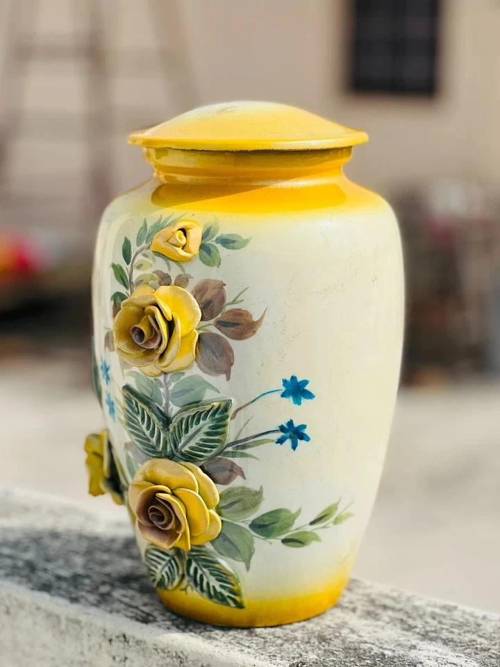 Urna de cremación para adultos amarillo-azul Flying Eagle para cenizas humanas Foto 1 de 4