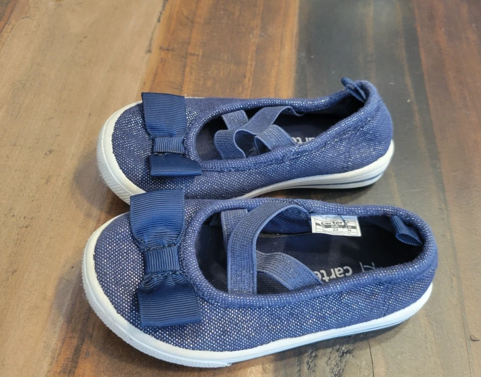 Zapatos sin cordones Carters para niñas Mary Jane talla 7 azul brillante denim Foto 1 de 3