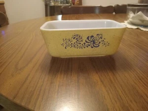 PYREX #502 HOMESTEAD 1 1/2 Pt Refrigerator Dish ~ No Lid - Picture 1 of 2