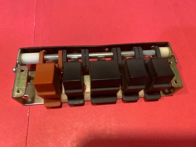 Pioneer RT-1020L катушечный магнитофон разделитель переключатель крышка в сборе - Изображение 1 из 4