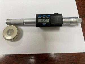 MITUTOYO MICROMETRO DIGITALE FORO - Foto 1 di 1