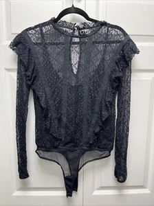 Free People Damen Body schwarz Blumen Spitze Langarm Größe XS gebraucht - Bild 1 von 5