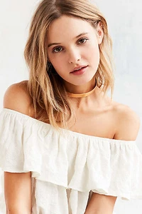 Gargantilla Urban Outfitters Metálica Forever Cuello Encaje Nuevo con Etiquetas $49.00 Dorado - Imagen 1 de 1