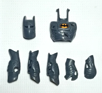 LOTE DE ACCESORIOS KENNER DE COLECCIÓN SERIE ANIMADA BATMAN MÁSCARA DE FANTASMA ARMADURA TOTAL Foto 1 de 4