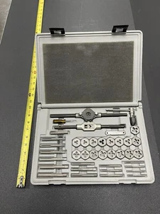 Champion Metric 40pc Carbon Steel Tap & Die Set Complete CS40MP - Picture 1 of 8