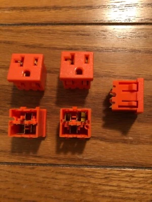 AMP NEMA 5-20R Insulation Displacement Receptacle - Safety Orange (qty of 5) - Изображение 1 из 4