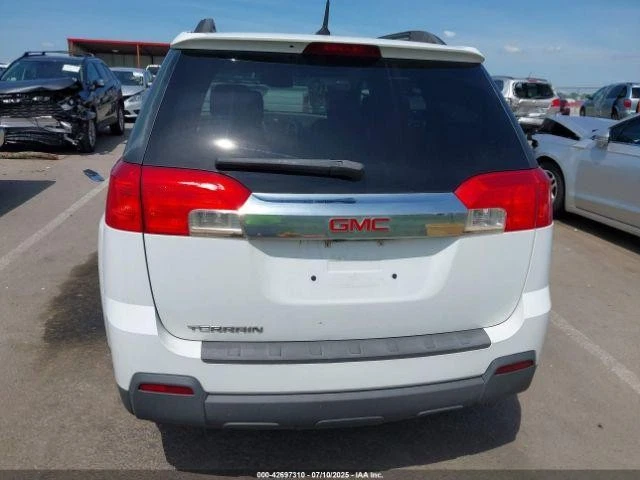 Conjunto de filtro de aire usado se adapta a: GMC Terrain 2.4 Grado A 2011 Foto 1 de 4