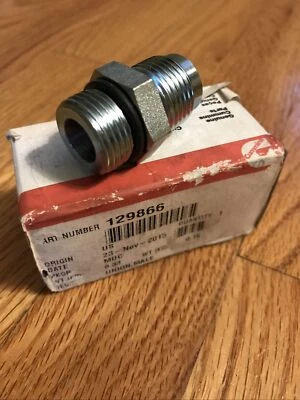 New Genuine Cummins Diesel 129866 Male Union Fuel Fitting Adapter - Image 1 of 3