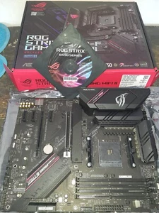 Asus Main Board MB AMD ROG STRIX B550-F GAMING WIFI II AM4 4DDR4 HDMI+DP 2*PCIE, - Foto 1 di 4