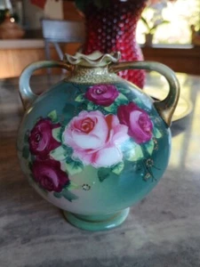 Vintage/Antique Asian Style Small 5" Urn Painted Rose/Green Estate Collectable - Picture 1 of 6