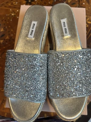 Nuevo En Caja Alpargatas Miu Miu Mules Plataforma Plata Brillos Talla 40 Foto 1 de 4