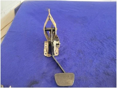 Chevrolet Camaro SS 2010-2015 caja de pedales freno transmisión automática A/T 2719 Foto 1 de 4