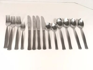 Lot Of 14 TOT9 Tools of the Trade Ridges Glossy 190998 Stainless Flatware Set - Picture 1 of 7