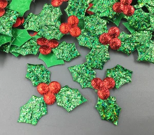 300PCS Holly Berries and leaves Appliques for Christmas Decoration 36mm - Picture 1 of 3