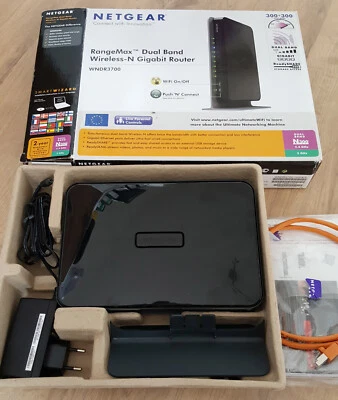 NETGEAR RangeMax Router (Dual Band, Wireless-N, 300+300 Mbps, 4x Gigabit LAN) - Bild 1 von 4