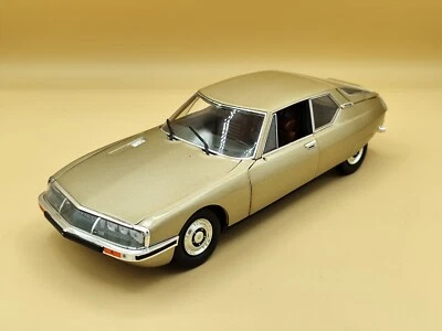 1/18 Citroën SM "Maserati" Doré 1972 Norev "Haut de Gamme" ref: 181585 Défaut - Photo 1/4