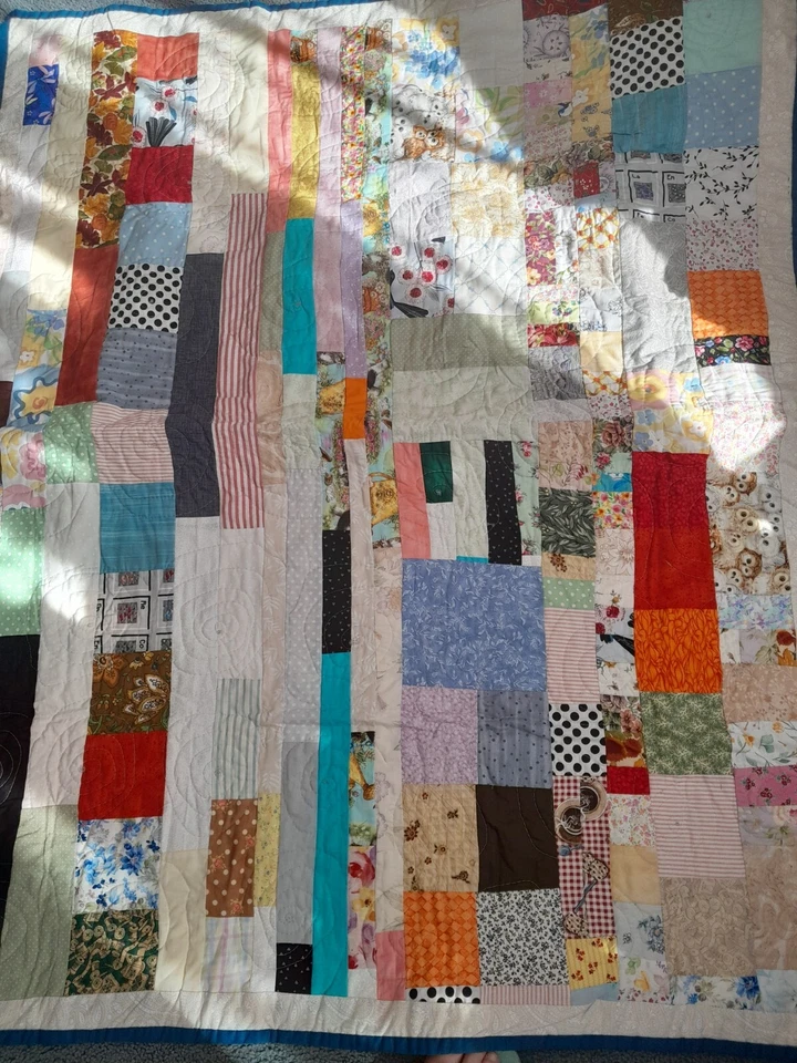 HOME CRAFTED QUILTED KNEE BLANKET/THROW BLANKET. 100% COTTON APROX 120CM X 105CM - image 1 of 1