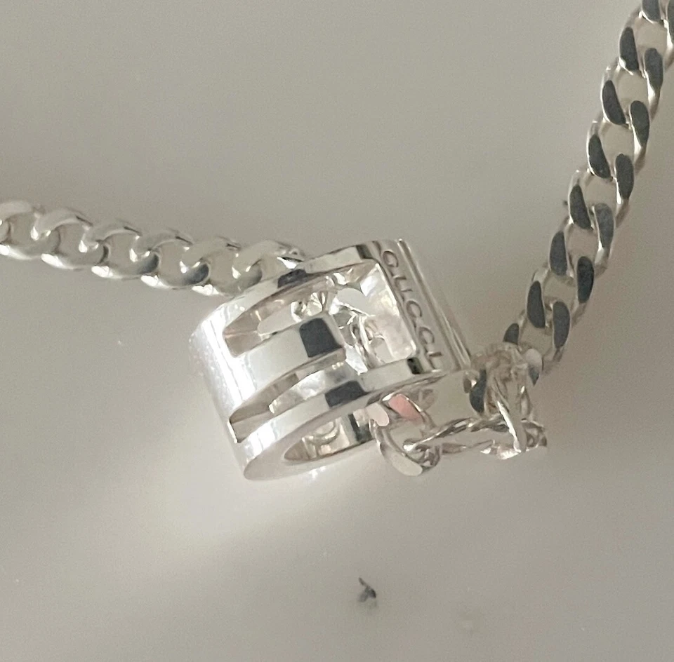 Gucci Unisex Necklace 223351-J8400 8106