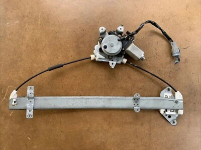 2000-2003 INFINITI QX4 Power Window Motor & Regulator Assembly Front Right OEM - Image 1 of 4