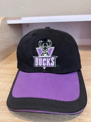 Chapéu Pepsi Vintage Milwaukee Bucks Preto/Roxo Ajustável - Imagem 1 de 4