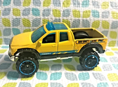 Hot Wheels 2012 nuevos modelos camioneta Toyota Tundra 10 suelta usada Foto 1 de 4