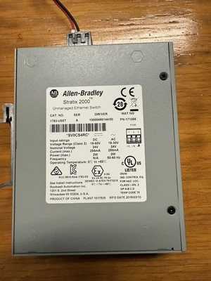 Conmutador Ethernet no administrado Allen Bradley 1783-US5T Stratix 2000 serie A Foto 1 de 4