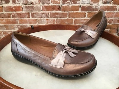 Mocasín Clarks Para Mujer 8 Cuero Metálico Ashland Burbuja Cómodo Sin Cordones Oferta Foto 1 de 3