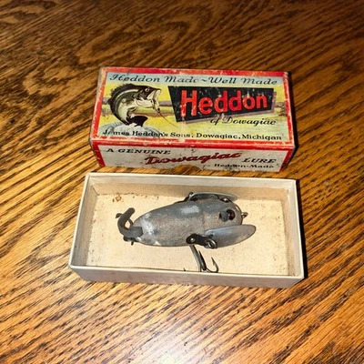 SEÑUELO VINTAGE HEDDON DOWAGIAC 2120GM RATÓN CRAZY CRAWLER EN CAJA ORIGINAL DE 2 PIEZAS Foto 1 de 4