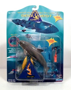 NEW SEALED 1994 PLAYMATES SEAQUEST DSV DARWIN DOLPHIN ACTION FIGURE - Picture 1 of 7