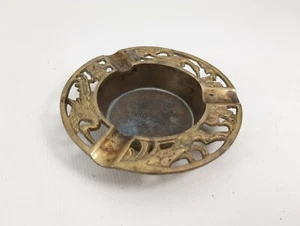 Vintage Taiwan Brass Ashtray Ash Tray Crane Herring Bird Design 3.5" Diameter - Picture 1 of 6