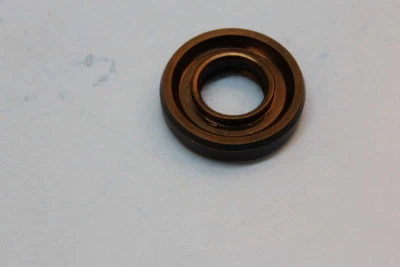 NOS YAMAHA RD200 CS5 CS3 YCS1 PIEZA DE SELLO # 93103-25010-00  Foto 1 de 4