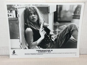COMUNICADO DE PRENSA TERMINATOR 2 BLANCO Y NEGRO 8x10 FOTO LINDA HAMILTON (SARAH CONNOR) COMO NUEVO - Imagen 1 de 1