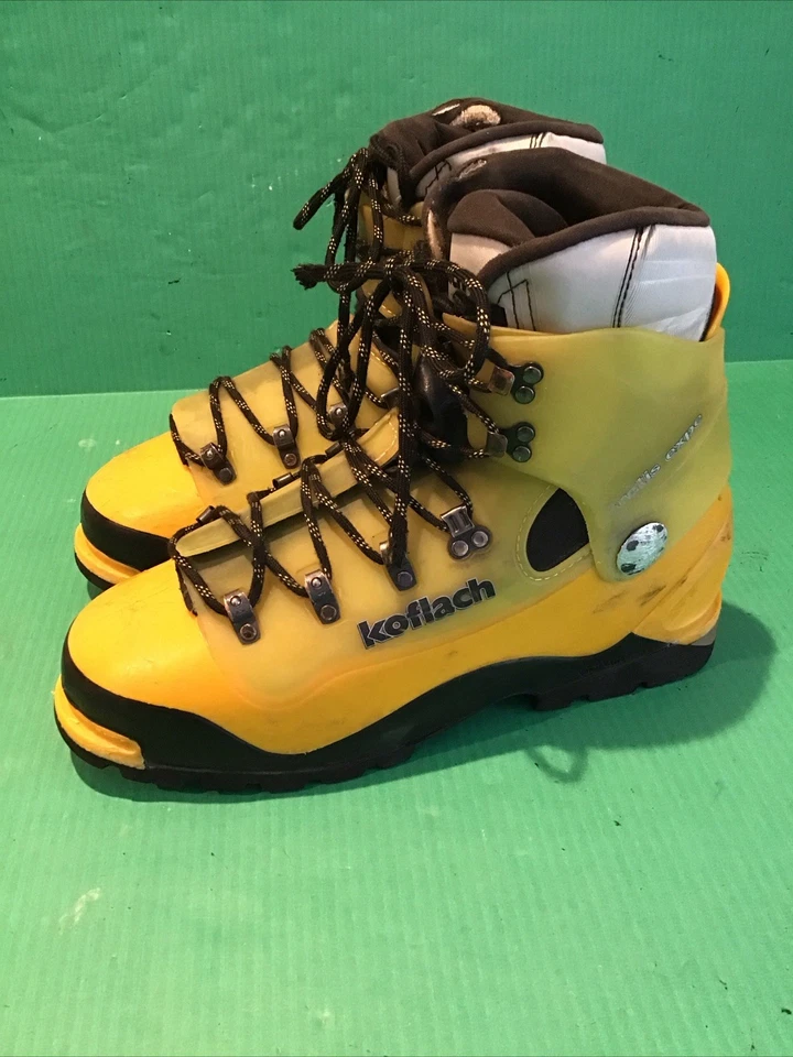 BOTAS de escalada en hielo de montañismo de plástico Koflach Arctis Expe talla EE. UU. 11,5 Foto 1 de 4