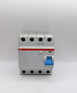 Interruptor de protección de corriente de fallo ABB F204 A 63A/0,03A interruptor de protección FI 4 polos - Imagen 1 de 5