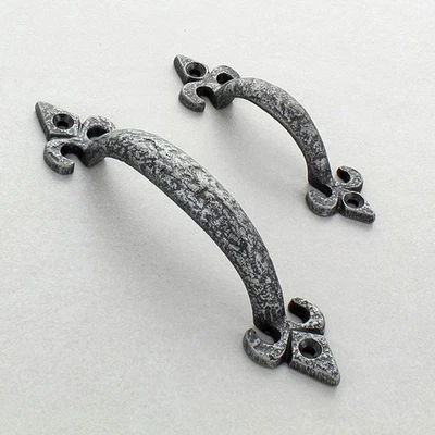 Manijas de gabinete de peltre de flores en tamaños de 4" y 6" - Tiradores de muebles estilo patrimonio Foto 1 de 3