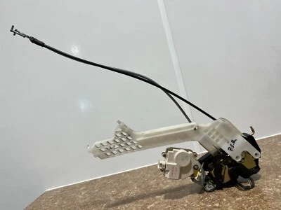 2004 HYUNDAI ELANTRA RIGHT PASSENGER SIDE REAR DOOR LATCH ACTUATOR - Изображение 1 из 3