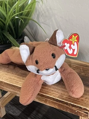 Beanie Baby Sly the Fox (1996, retirado) con vientre blanco Foto 1 de 4