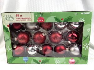 Holiday Living Ornamenti Vetro 28 Conteggio Rosso Bianco Argento Boxato 0788373 Natale - Foto 1 di 6
