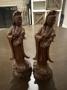 Guanyin chino, Avalokiteśvara, el Bodhisattva de la Compasión. Juego de (2) figuras - Imagen 1 de 16