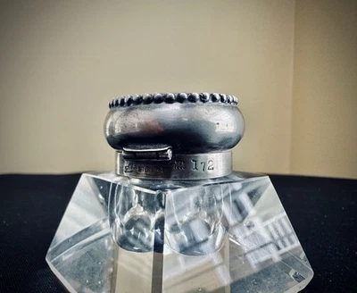 Tintero de cristal antiguo, plata de ley - pirámide. Woodside Sterling Co. Foto 1 de 4