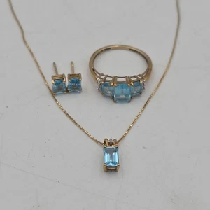 10 K Gold Aqua Marine Ring, Halskette, Ohrringe Set - Bild 1 von 8