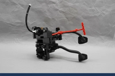 Pedal de embrague de freno Ford Mustang 2019-2020 5,0 L transmisión manual OEM Foto 1 de 4