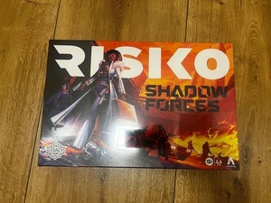Hasbro Risiko Shadow Forces, Brettspiel Neu - Bild 1 von 2