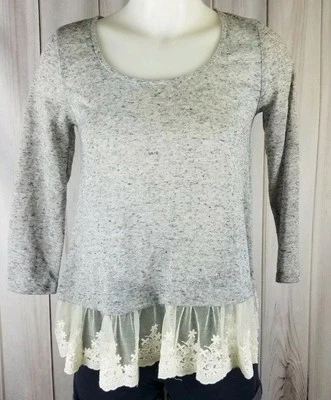 Arizona Jeans Lace Trim S Grey Ivory Swing 3/4 Sleeve Tunic Top White Flowy - Image 1 of 4