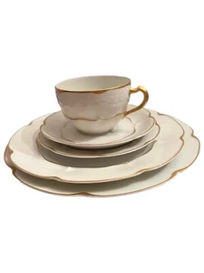 Haviland France Marlborough LIMOGES 5 pc Place Setting Scalloped Gold Trim White - Picture 1 of 24