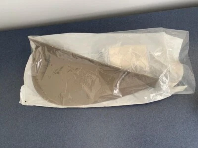 11-15 NUEVO OEM Grand Caravan Ram C/V tablero panel de instrumentos tapa final ajuste bronceado derecho Foto 1 de 4